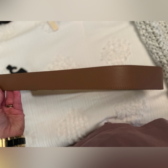 NWT The Limited Notch Pull Through Belt- Size M/L - Picture 5 of 6